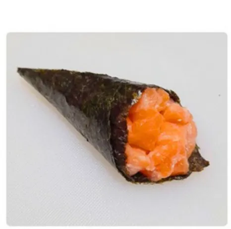 Spicy Salmon Temaki